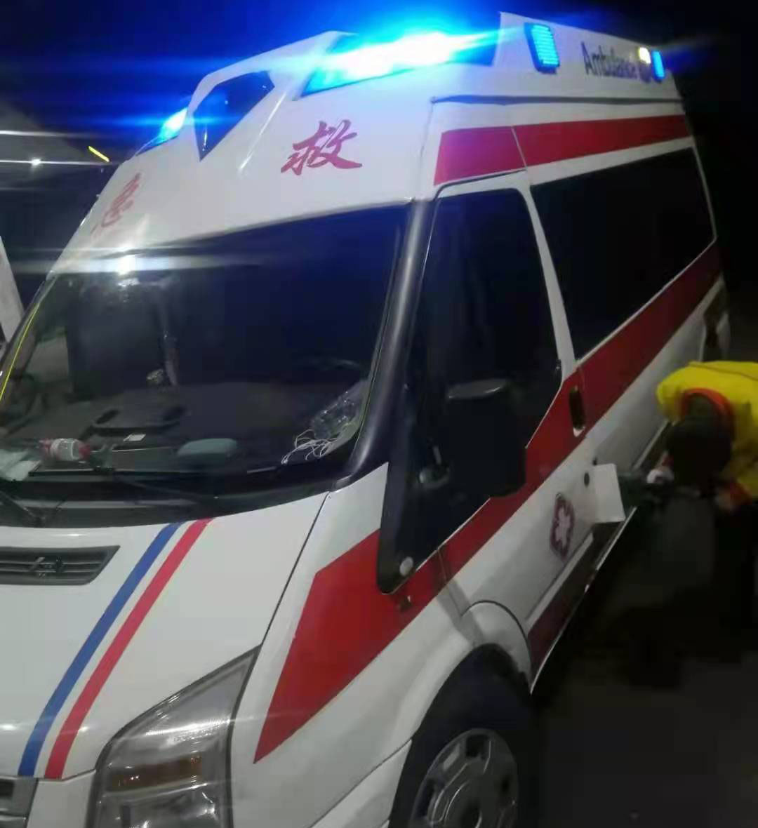 阳西县专业救护车出租